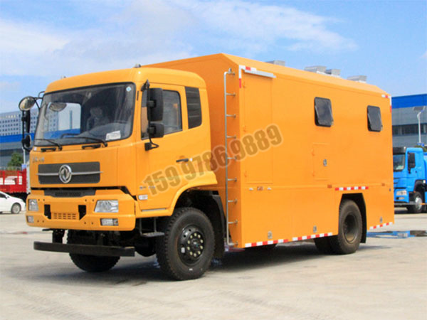 東風(fēng)天錦150人野外自行式炊事車(chē)