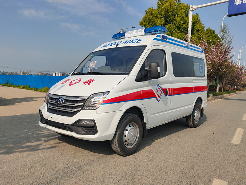 上汽大通V80救護(hù)車(chē)圖片2